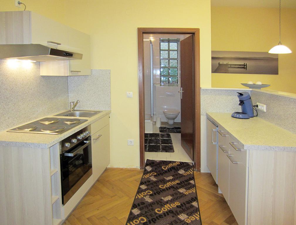 Weinstube Schwarzamsel Apartment Speyer Bagian luar foto